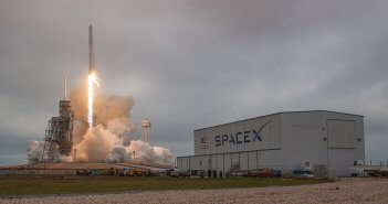 จรวด SpaceX Falcon 9 ประสบความสำเร็จส่งยาน Dragon ขึ้นสู่สถานีอวกาศ ISS