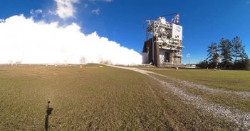 คลิป 360 องศานาซ่าทดสอบเครื่องยนต์จรวด Space Launch System จรวดที่ใช้ส่งยานไปดาวอังคาร nasa mars rocket tests in 360 degree video