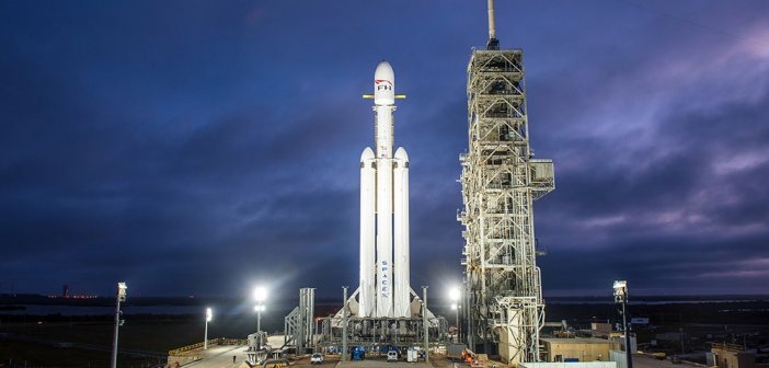 SpaceX ปล่อยวิดีโอใหม่ล่าสุดประมวลภาพการปล่อยจรวด Falcon Heavy