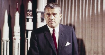 เวอร์เนอร์ ฟอน บราวน์ (Wernher von Braun) วิศวกรจรวดคนสำคัญของโลก
