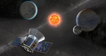 SpaceX ปล่อยดาวเทียม TESS เพื่อค้นหาดาวเคราะห์นอกระบบ