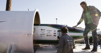 Hyperloop Pod Competition การแข่งขันพัฒนา Hyperloop โดยบริษัท SpaceX Hyperloop pod competition