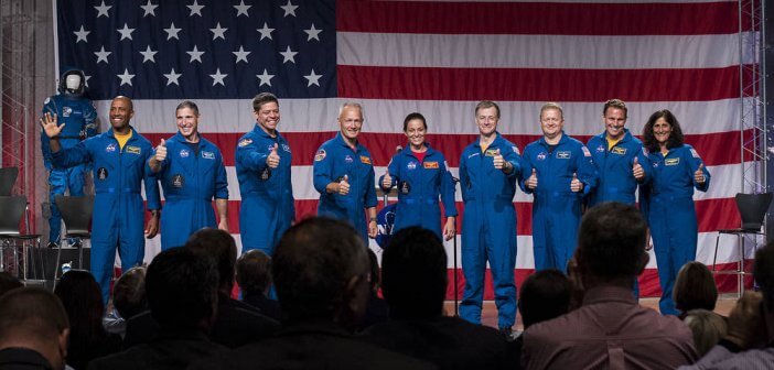 NASA Names Astronauts for Boeing and SpaceX Flights to International Space Station