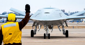 กองทัพเรือสหรัฐอเมริกาบรรลุข้อตกลงจัดหาอากาศยานไร้คนขับ MQ-25 ประจำการบนเรือบรรทุกเครื่องบิน MQ-25 Stingray