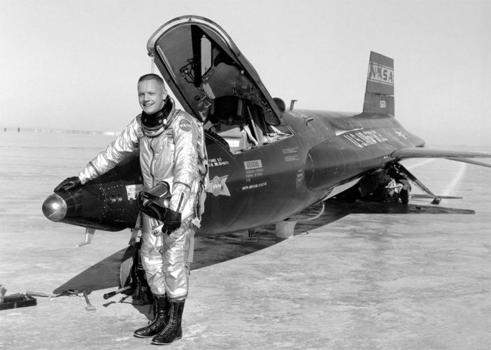 นีล อาร์มสตรอง กับเครื่องบินความเร็วเหนือเสียง North American X-15