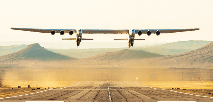 เครื่องบิน Stratolaunch เครื่องบินขนาดใหญ่ที่สุดในโลกขึ้นบินเป็นครั้งแรก
